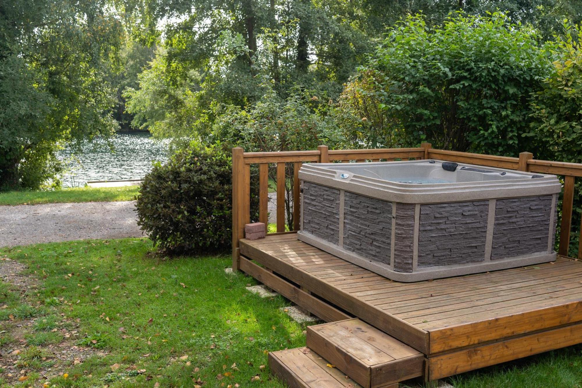 Camping du Château Vert Hondainville Bagian luar foto