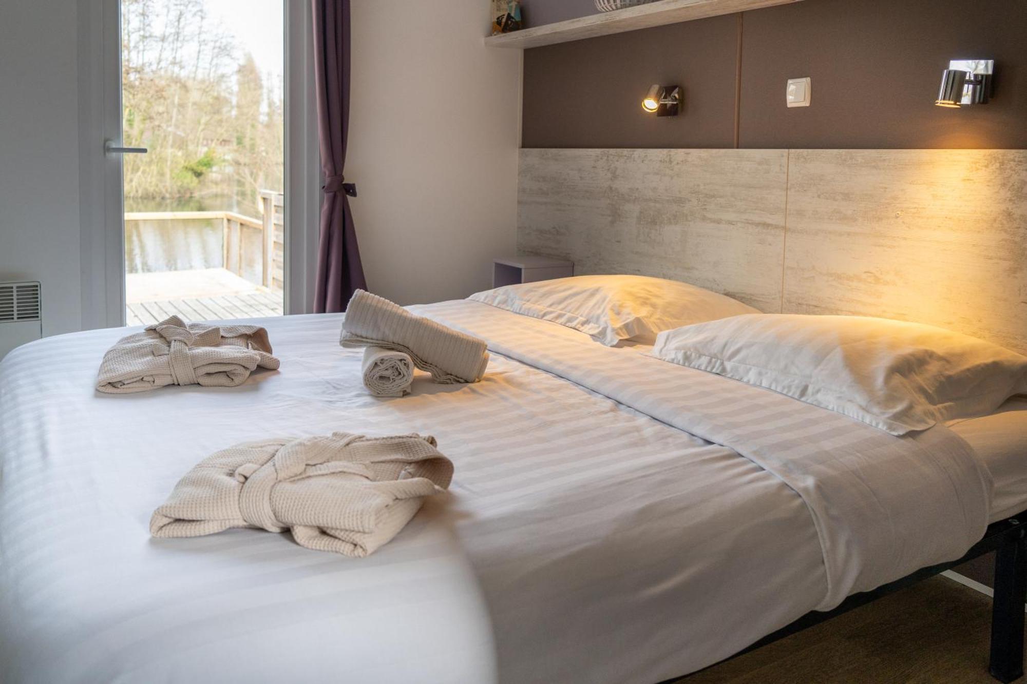 Camping du Château Vert Hondainville Bagian luar foto